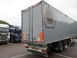Kraker 3 AXLE WALKING FLOOR 90m3