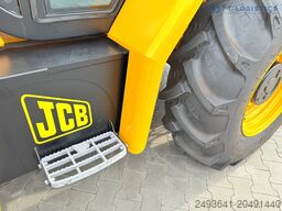 JCB 940 / TRIPLEX 4500 / FREE-LIFT NEW TIRES