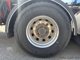 VOLVO FH 16 750 6X4R HOLZTRANSPORTER MIT PENZ 12Z KRAN, RETARDER