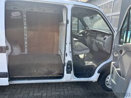 Nissan Interstar 2.5dCi Imperiaal Trekhaak 2000kg trek...