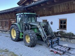 John Deere 6310