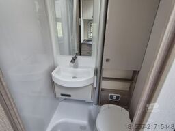 BÜRSTNER Lineo T 690 G Fahrradträger / Markise / Radio in