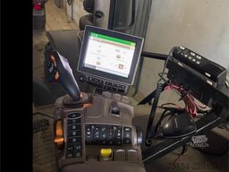 John Deere 6R 230