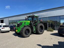 John Deere 6R 230