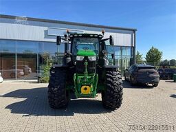 John Deere 6R 230