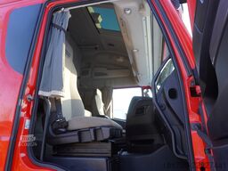 Iveco Stralis 460 E6 tractor unit/ Sleeper cab