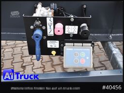 KRONE Container Chassi lang, 2 x 7,45 Wechselbrücken, wenig genutzt..