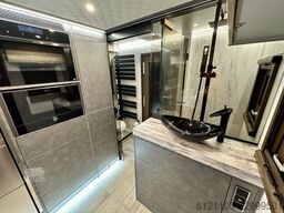 ELI-Truck FMX 500 Bespoke Expedition Residence