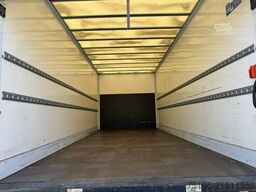 MERCEDES-BENZ ATEGO 821 L Koffer 6,10 m LBW 1 T*KLIMA