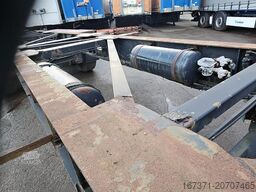 VAN HOOL 94/3067. flat container chassis all connections...