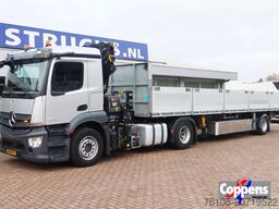 Mercedes-Benz Actros 2133 L Trekker + Hiab Kraan met City Tra...