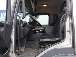 Mercedes-Benz Actros 2133 L Trekker + Hiab Kraan met City Tra...