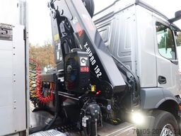 Mercedes-Benz Actros 2133 L Trekker + Hiab Kraan met City Tra...