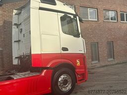 Mercedes-Benz Actros 1846