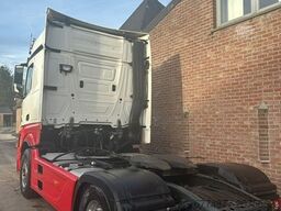 Mercedes-Benz Actros 1846