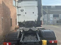 Mercedes-Benz Actros 1846