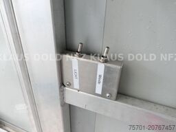  Moetefindt  Autotransporter mit Planenaufbau