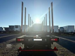 PAVIC Holzauflieger mit Schemel und Rungen