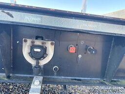 PAVIC Holzauflieger mit Schemel und Rungen