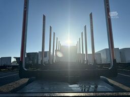 PAVIC Holzauflieger mit Schemel und Rungen