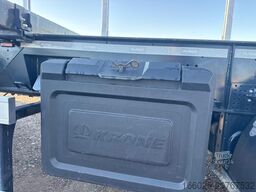 PAVIC Holzauflieger mit Schemel und Rungen