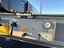 BENALU Timberliner Holzauflieger mit Schemel und Rungen