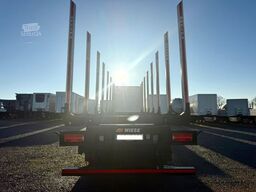 PAVIC Holzauflieger mit Schemel und Rungen