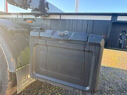 PAVIC Holzauflieger mit Schemel und Rungen