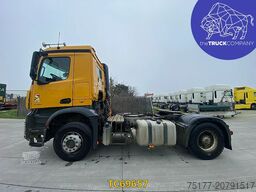 Mercedes-Benz Arocs 2048