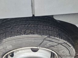 Mercedes-Benz DB 818 Schiebeplane, 7,20 m Aufbau Radstand 4,80 m | Blatt gefedert