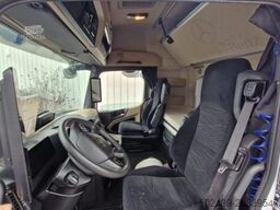 Mercedes-Benz Actros 1851