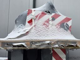 Grove GMK5250XL-1 Available For Rent, Dutch Registration