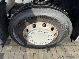 Renault D Wide 18.380 4x2 F135A.22 / Swiss-Vehicle