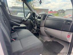 MERCEDES-BENZ Sprinter 318 CDI *Automatik* L2H2*