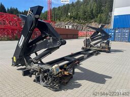 Hammar 140B Sideloader – One Lifting Arm Replaced in 2021