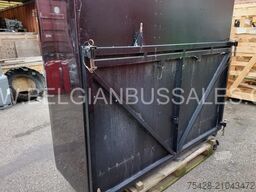 SKIBAK Black