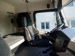 Mercedes-Benz Actros 1830 4x2 E6 / Curtainsider 18 EPA