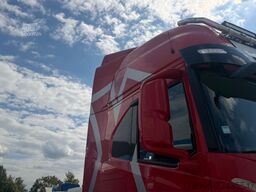 IVECO S-way 570 Luft/Luft, Retarder, Hydraulik, 2x PTO