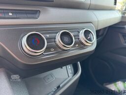 RENAULT Master ZF 9GANG AUTO. GHOST Edition STX, 3-Haras