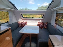 Adria 361 LH Action