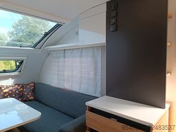 Adria 361 LH Action