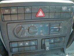 Unimog U 218 Vario Pilot Zapfwelle vorne AHK