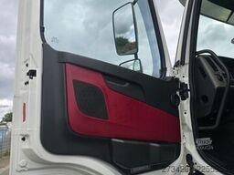 Volvo FM 330