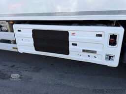  2 PEL 18 Kühlkoffer / HB / Swiss-Vehicle