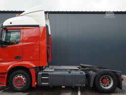 Mercedes-Benz Actros 1943 tractor unit