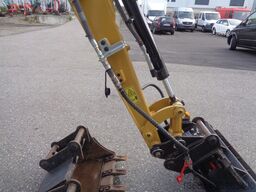 CATERPILLAR 301.7 CR SW + 3 x Löffel