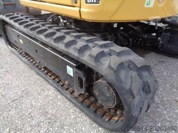 CATERPILLAR 301.7 CR SW + 3 x Löffel