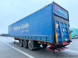 Krone Curtainsider / Planenauflieger / Gardin