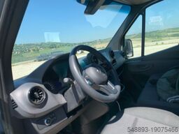 Mercedes-Benz SPRINTER 317