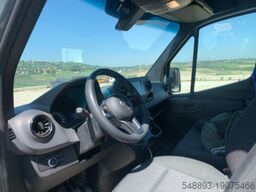 Mercedes-Benz SPRINTER 317